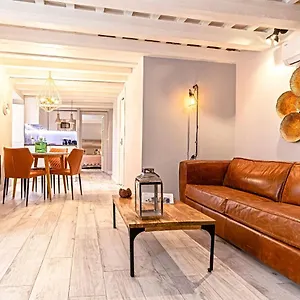 Genteel Plaza De Espana Apartment